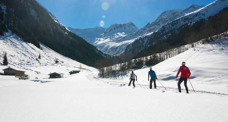 Cross-country skiing along Schönachtal valley