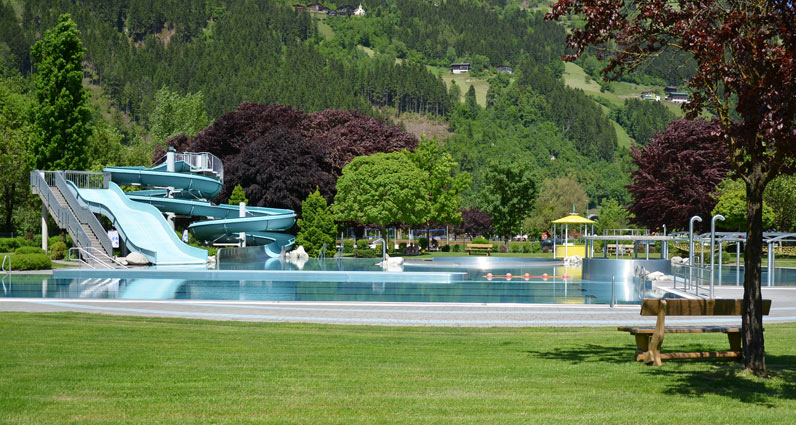 neuwirt-tirol_freibadZELL_800px Open air swimming pool in Zell
