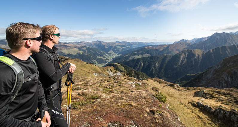 neuwirt-tirol_wandern_kolmhaus_800px Pass from Schwarzachtal in direction to Kolmhaus